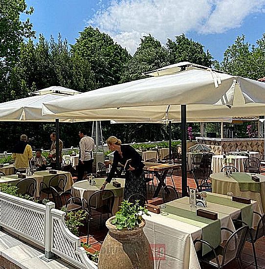 Queen Crank Telescopic System Parasol | HEB Parasol, Gazebo, Flag